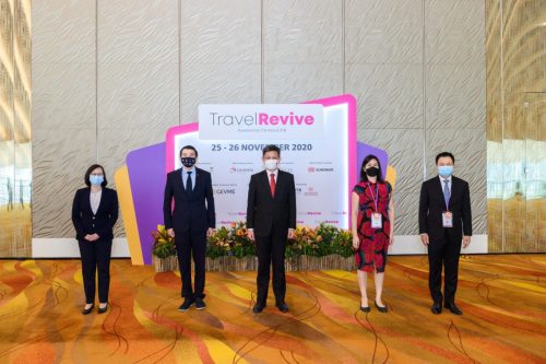 L-R:- Ms Katrina Leung, Managing Director, Messe Berlin (Singapore) Pte Ltd- Mr Lee Seow Hiang, CEO, Changi Airport Group, EST Tourism AfA Co-Chair- Mr Chan Chun Sing, Minister for Trade and Industry, Republic of Singapore- Ms Kwee Wei Lin, Head of Hotels (Singapore), Pontiac Land Group, President, Singapore Hotel Association, EST Tourism AfA Co-Chair- Mr Chaly Mah, Chairman, STB